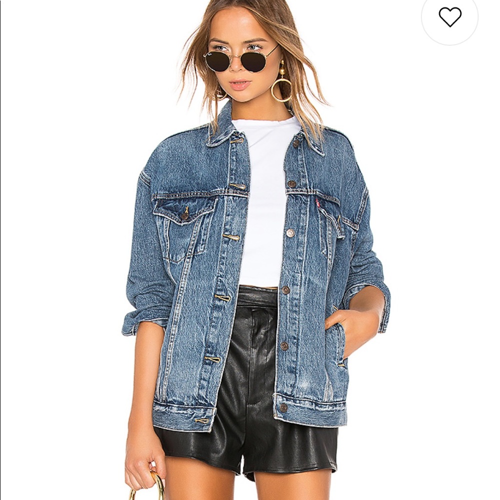 Levi’s baggy trucker jacket